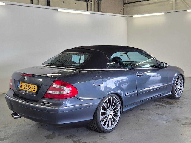 Mercedes-benz clk cabrio 240 elegance automaat, 8-xbd-73 - afbeelding 2 van  9