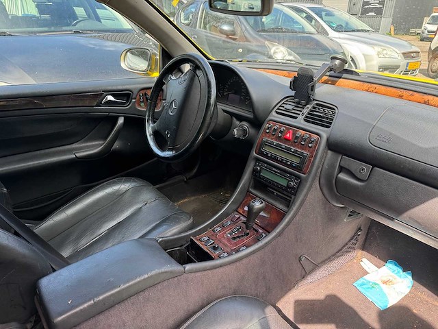 Mercedes-benz clk-klasse cabrio 200 elegance 11-dl-xt - afbeelding 4 van  6