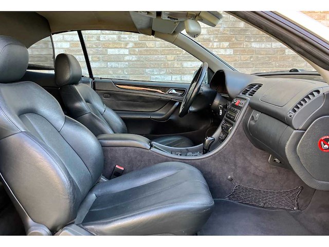 Mercedes-benz clk-klasse cabrio 200 k. elegance 2002 - afbeelding 5 van  14