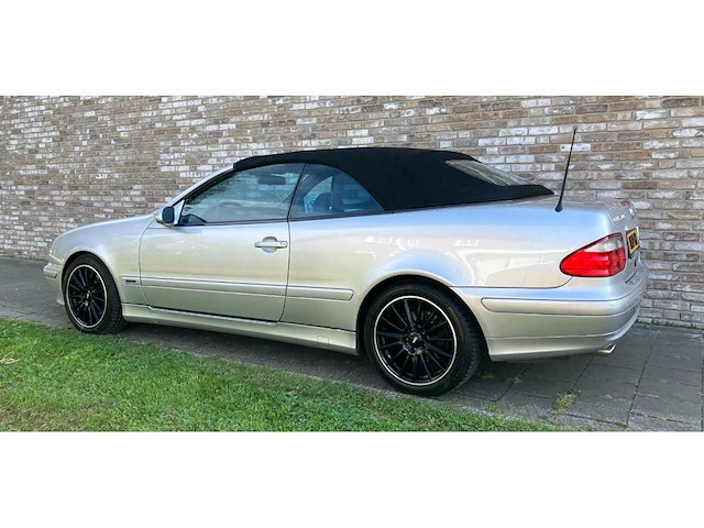Mercedes-benz clk-klasse cabrio 200 k. elegance 2002 - afbeelding 11 van  14