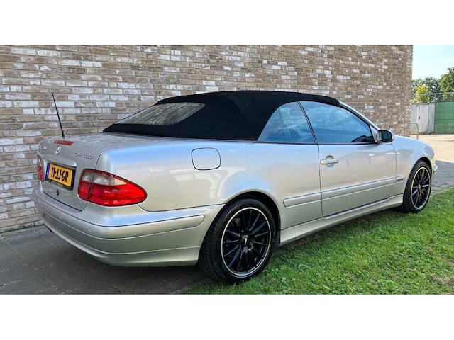 Mercedes-benz clk-klasse cabrio 200 k. elegance 2002 - afbeelding 13 van  14