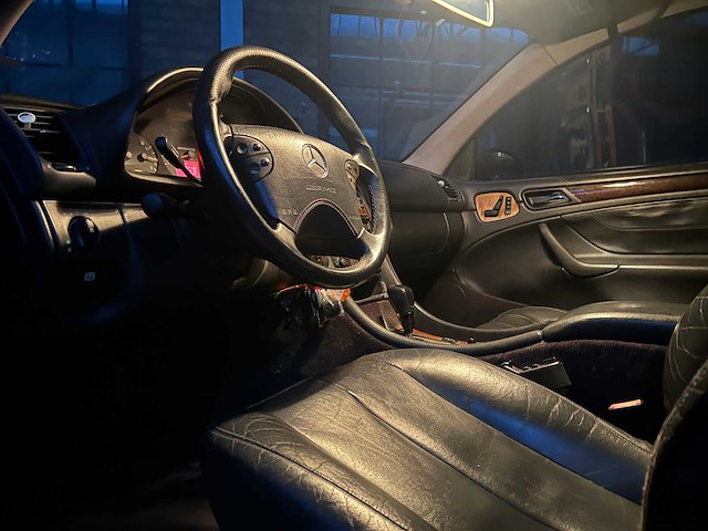 Mercedes-benz clk55 amg cabriolet 5.4 v8 367pk 2002 clk-klasse youngtimer - afbeelding 18 van  34