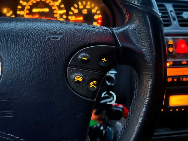 Mercedes-benz clk55 amg cabriolet 5.4 v8 367pk 2002 clk-klasse youngtimer - afbeelding 21 van  34