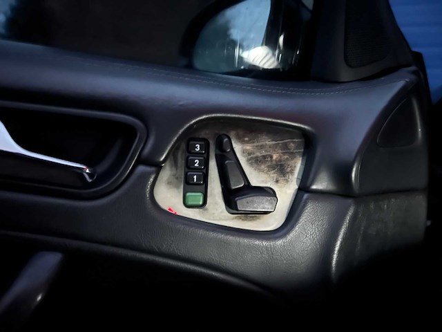 Mercedes-benz clk55 amg cabriolet 5.4 v8 367pk 2002 clk-klasse youngtimer - afbeelding 33 van  34