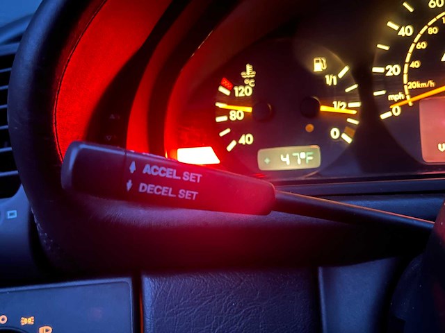 Mercedes-benz clk55 amg cabriolet 5.4 v8 367pk 2002 clk-klasse youngtimer - afbeelding 17 van  34