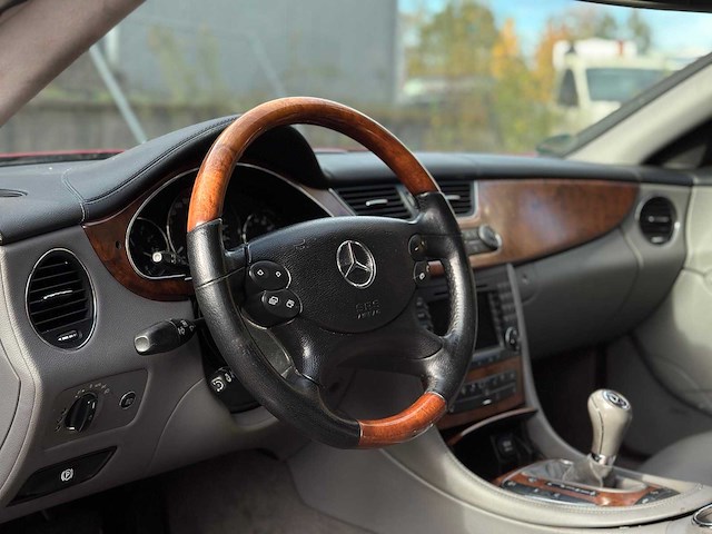 Mercedes-benz cls350 cgi 3.5 v6 293pk 2006 cls-klasse, l-372-nv youngtimer - afbeelding 4 van  30