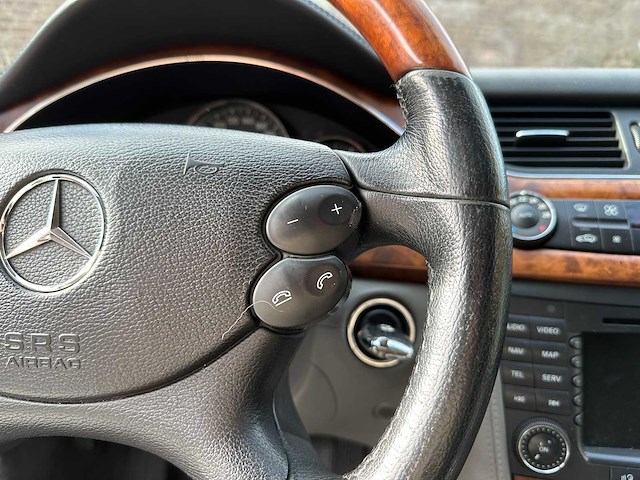 Mercedes-benz cls350 cgi 3.5 v6 293pk 2006 cls-klasse, l-372-nv youngtimer - afbeelding 9 van  30