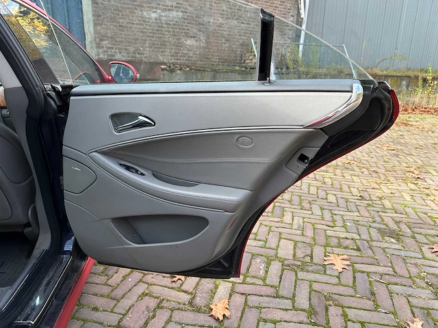 Mercedes-benz cls350 cgi 3.5 v6 293pk 2006 cls-klasse, l-372-nv youngtimer - afbeelding 22 van  33