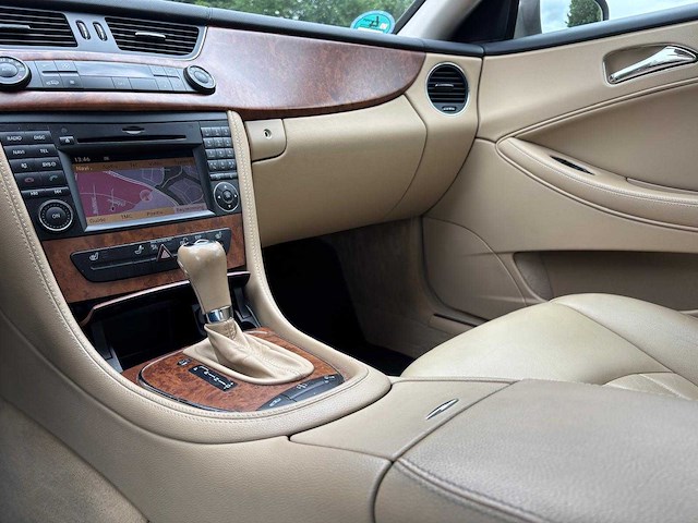 Mercedes-benz cls350 cgi prestige plus automaat; 29-hrz-1 - afbeelding 17 van  17