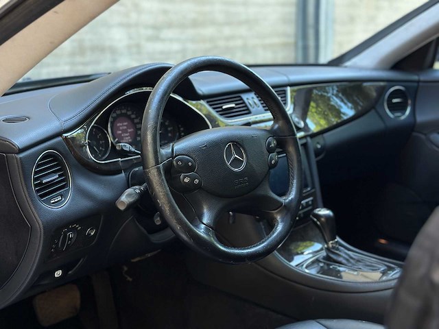 Mercedes-benz cls500 amg 5.0 v8 306pk 2005 cls-klasse youngtimer, gbh-49-f - afbeelding 11 van  46