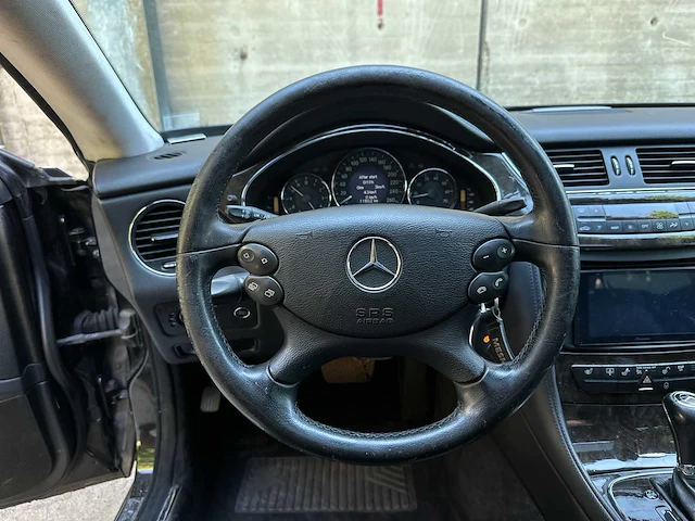 Mercedes-benz cls500 amg 5.0 v8 306pk 2005 cls-klasse youngtimer, gbh-49-f - afbeelding 13 van  46