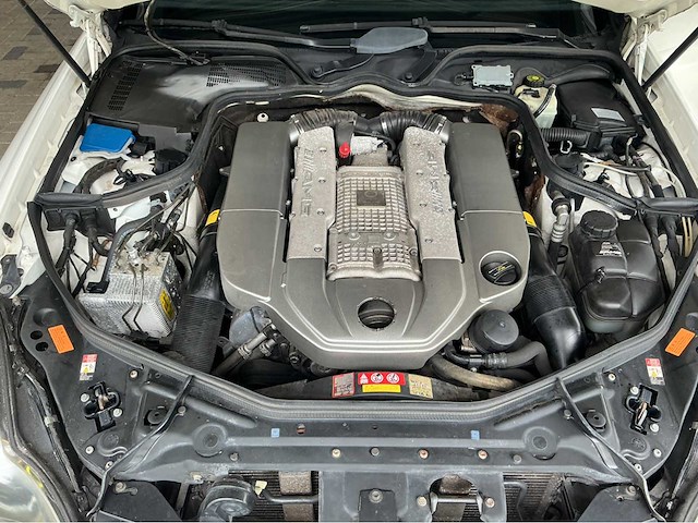 Mercedes-benz cls55 amg | 5.5 v8 kompressor 476 pk | 2006 | youngtimer | bi-xenon | airmatic | 19-inch amg | premium sound | marge auto - afbeelding 5 van  31