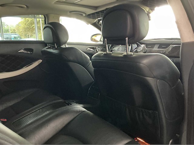 Mercedes-benz cls55 amg | 5.5 v8 kompressor 476 pk | 2006 | youngtimer | bi-xenon | airmatic | 19-inch amg | premium sound | marge auto - afbeelding 9 van  31