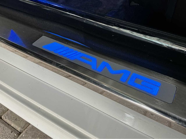 Mercedes-benz cls55 amg | 5.5 v8 kompressor 476 pk | 2006 | youngtimer | bi-xenon | airmatic | 19-inch amg | premium sound | marge auto - afbeelding 19 van  31