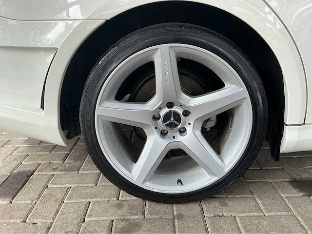 Mercedes-benz cls55 amg | 5.5 v8 kompressor 476 pk | 2006 | youngtimer | bi-xenon | airmatic | 19-inch amg | premium sound | marge auto - afbeelding 31 van  31