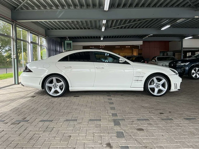 Mercedes-benz cls55 amg | 5.5 v8 kompressor 476 pk | 2006 | youngtimer | bi-xenon | airmatic | 19-inch amg | premium sound | marge auto - afbeelding 26 van  31