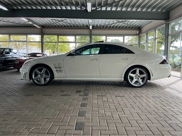 Mercedes-benz cls55 amg | 5.5 v8 kompressor 476 pk | 2006 | youngtimer | bi-xenon | airmatic | 19-inch amg | premium sound | marge auto - afbeelding 29 van  31