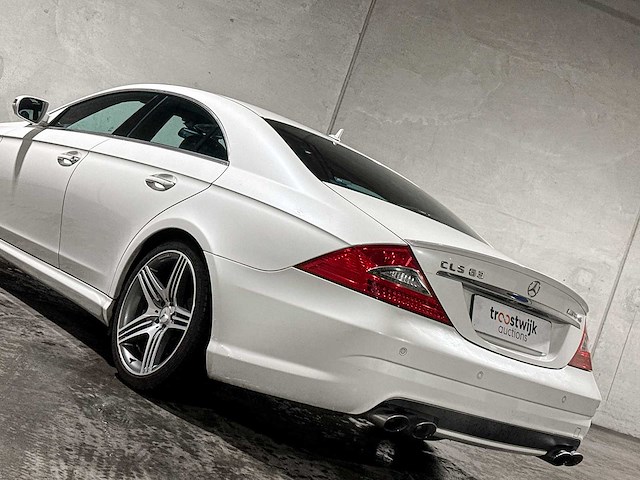 Mercedes-benz cls63 amg 6.3 v8 507pk 2009 cls-klasse, k-500-bl youngtimer - afbeelding 9 van  46
