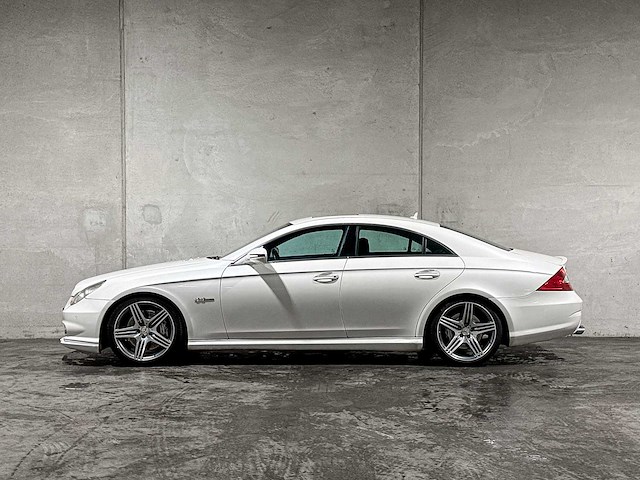 Mercedes-benz cls63 amg 6.3 v8 507pk 2009 cls-klasse, k-500-bl youngtimer - afbeelding 10 van  46