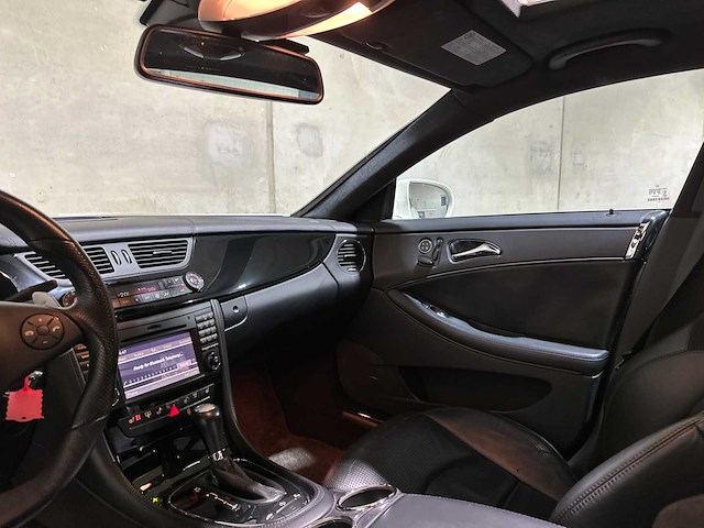 Mercedes-benz cls63 amg 6.3 v8 507pk 2009 cls-klasse, k-500-bl youngtimer - afbeelding 14 van  46