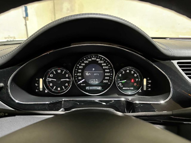Mercedes-benz cls63 amg 6.3 v8 507pk 2009 cls-klasse, k-500-bl youngtimer - afbeelding 20 van  46