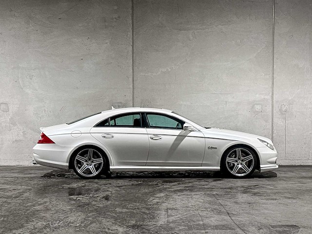 Mercedes-benz cls63 amg 6.3 v8 507pk 2009 cls-klasse, k-500-bl youngtimer - afbeelding 45 van  46