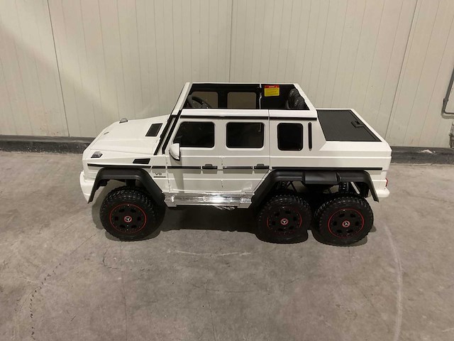 Mercedes benz dmd-318 wit g63 amg 6x6 speelgoed - afbeelding 31 van  35