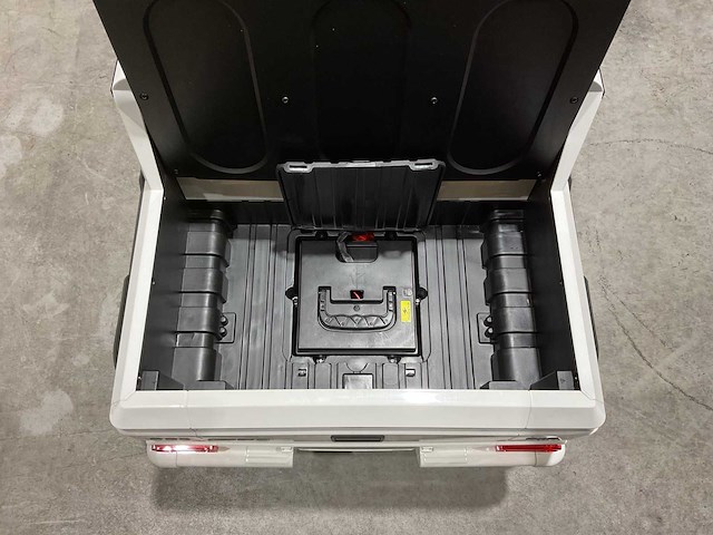 Mercedes benz dmd-318 wit g63 amg 6x6 speelgoed - afbeelding 20 van  57