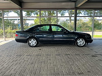Mercedes-benz e 320 classic 4matic 3.2 v6 benzine • 224 pk • automaat • marge auto 5-xjx-06 - afbeelding 2 van  38