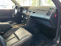 Mercedes-benz e 320 classic 4matic 3.2 v6 benzine • 224 pk • automaat • marge auto 5-xjx-06 - afbeelding 8 van  38