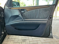 Mercedes-benz e 320 classic 4matic 3.2 v6 benzine • 224 pk • automaat • marge auto 5-xjx-06 - afbeelding 14 van  38