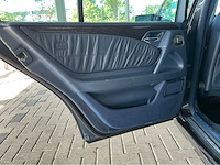 Mercedes-benz e 320 classic 4matic 3.2 v6 benzine • 224 pk • automaat • marge auto 5-xjx-06 - afbeelding 18 van  38