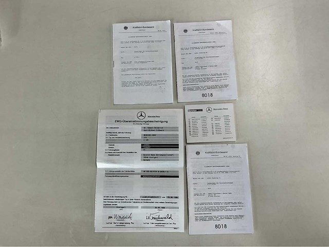 Mercedes-benz e 320 classic 4matic 3.2 v6 benzine • 224 pk • automaat • marge auto 5-xjx-06 - afbeelding 31 van  38