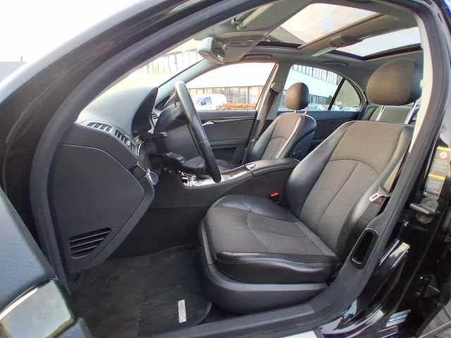 Mercedes-benz e-klasse 200 k. avantgarde | 55-kfr-5 - afbeelding 25 van  30