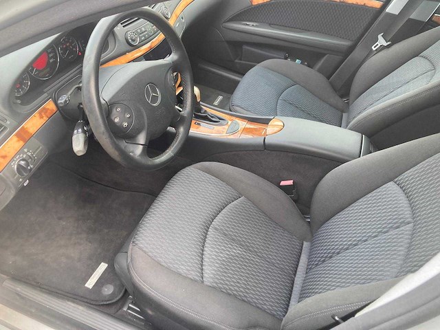 Mercedes-benz e-klasse 200 k. elegance , 20-rs-hg - afbeelding 7 van  9