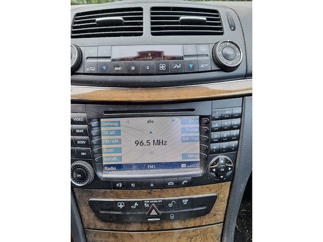 Mercedes-benz e-klasse 240 avantgarde - personenauto - 2004 - afbeelding 1 van  11