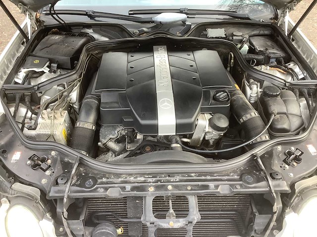 Mercedes-benz e-klasse 240 avantgarde personenauto - afbeelding 2 van  15