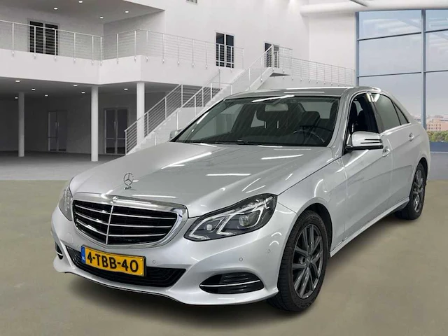 Mercedes-benz e-klasse 300 bt.hy. amb.eleg * 4-tbb-40 - afbeelding 1 van  19