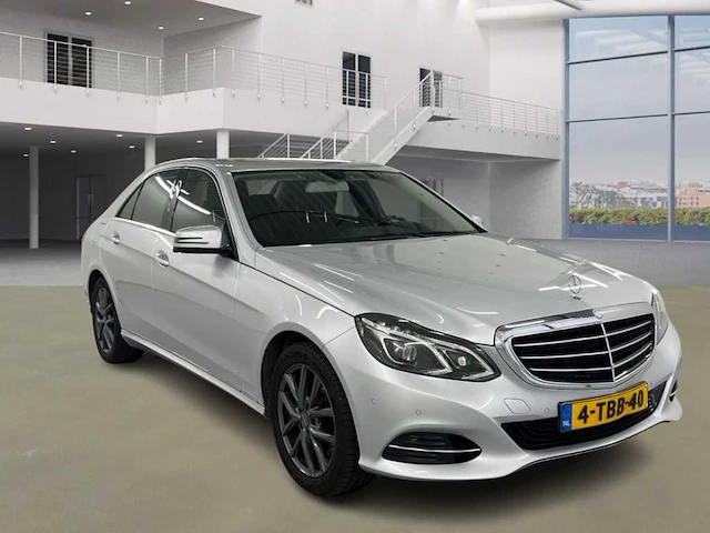 Mercedes-benz e-klasse 300 bt.hy. amb.eleg * 4-tbb-40 - afbeelding 12 van  19