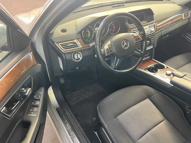 Mercedes-benz e-klasse 300 bt.hy. amb.eleg * 4-tbb-40 - afbeelding 15 van  19