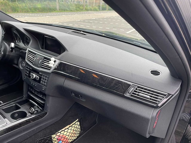 Mercedes-benz e-klasse 300 cdi edition sport amg | 76-zfr-6 i - afbeelding 6 van  14