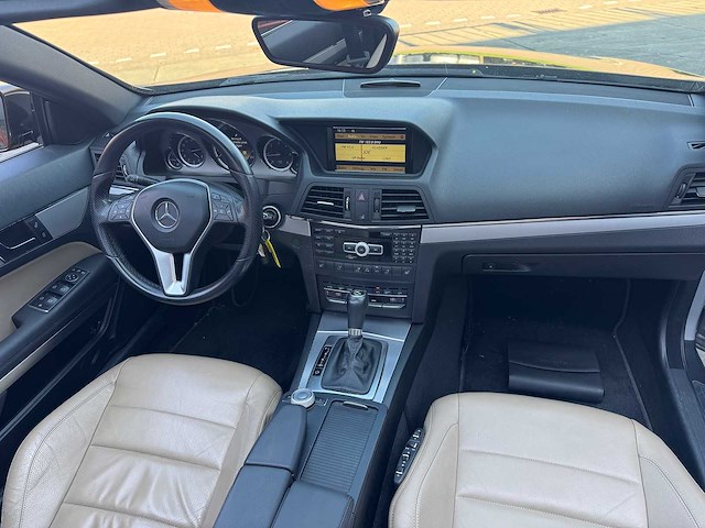 Mercedes-benz e-klasse cabrio 250 cdi avantgarde car 2012; 10-thn-9 - afbeelding 1 van  1