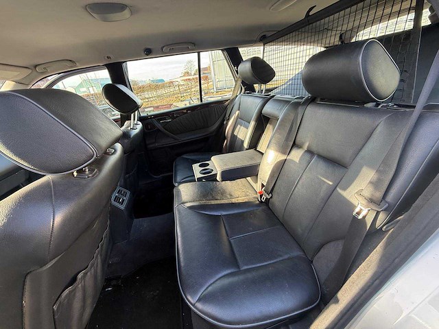 Mercedes-benz e-klasse combi personenauto - afbeelding 1 van  16