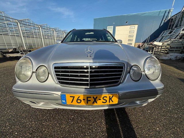 Mercedes-benz e-klasse combi personenauto - afbeelding 9 van  16