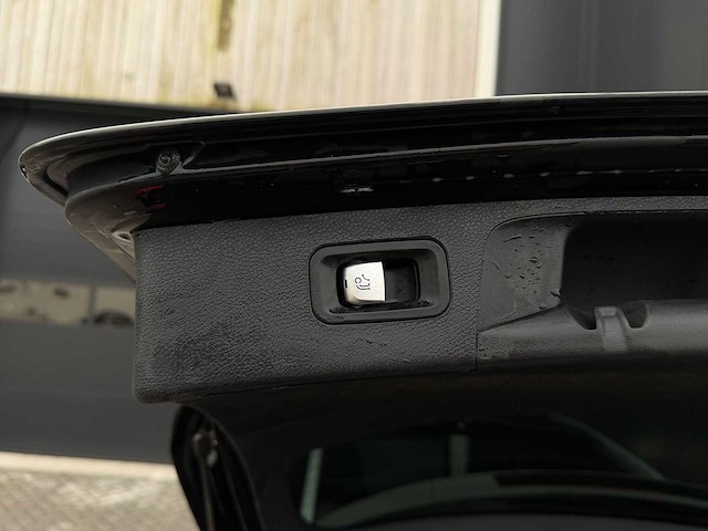 Mercedes-benz e-klasse estate 200 business solution amg | car | 2018 | sf-202-h | iaw - afbeelding 17 van  29