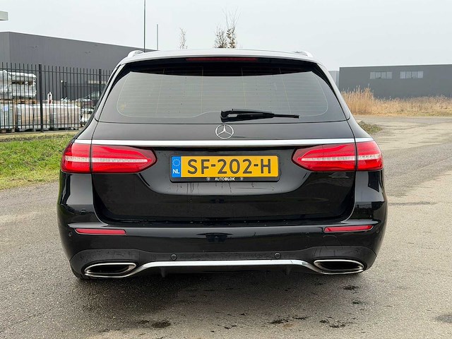 Mercedes-benz e-klasse estate 200 business solution amg | car | 2018 | sf-202-h | iaw - afbeelding 10 van  11