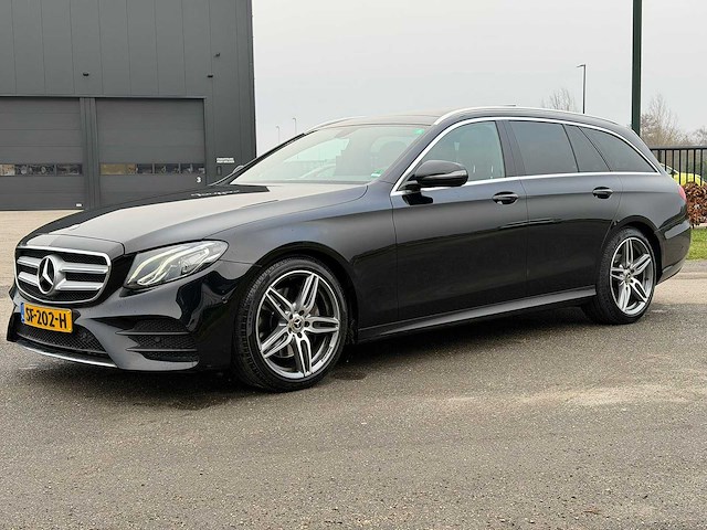 Mercedes-benz e-klasse estate 200 business solution amg | car | 2018 | sf-202-h | iaw - afbeelding 1 van  28