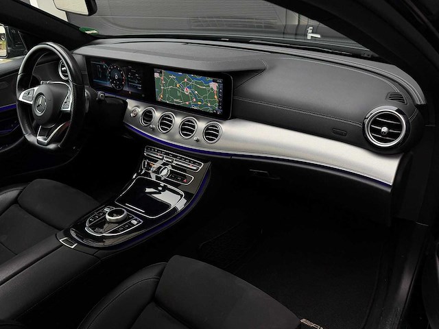 Mercedes-benz e-klasse estate 200 business solution amg | car | 2018 | sf-202-h | iaw - afbeelding 9 van  13