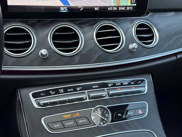 Mercedes-benz e-klasse estate 220 d business solution sport 2019 | g-827-vp i - afbeelding 17 van  36
