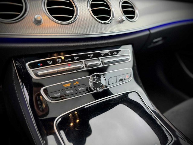 Mercedes-benz e-klasse estate e350 350 d 4matic premium amg line gbp-47-s - afbeelding 29 van  44